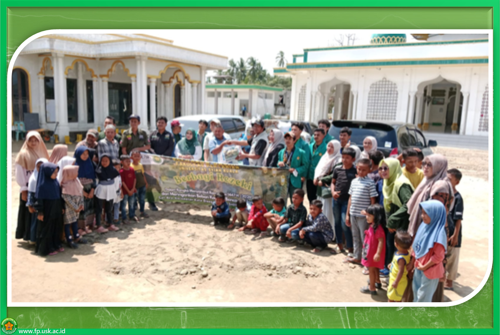 Fakultas Pertanian USK Berbagi Rezeki Sambut Ramadhan, Bantu Penyintas Banjir di Bireuen